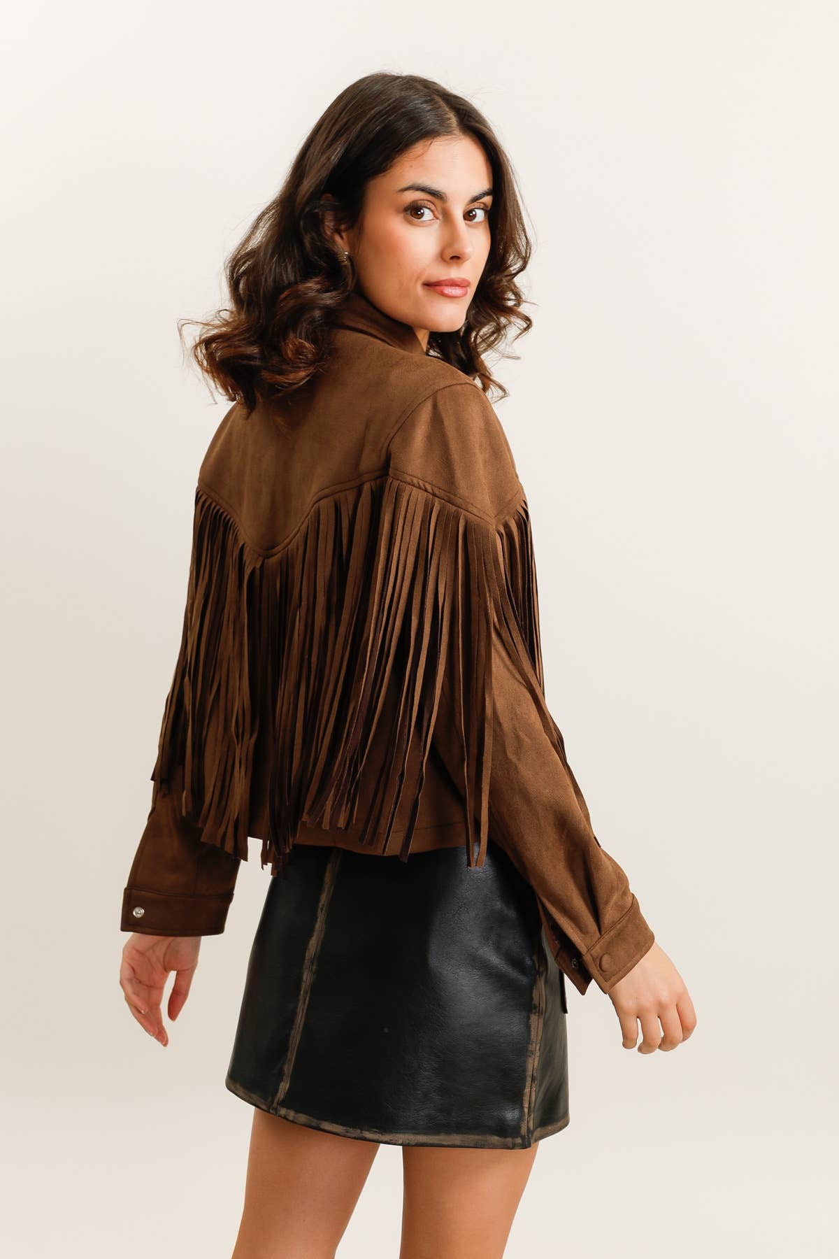 Damenjacke in Wildlederoptik mit Fransen im Western-Stil - 5956: Camel / 6 Pieces: 3S 2M 1L