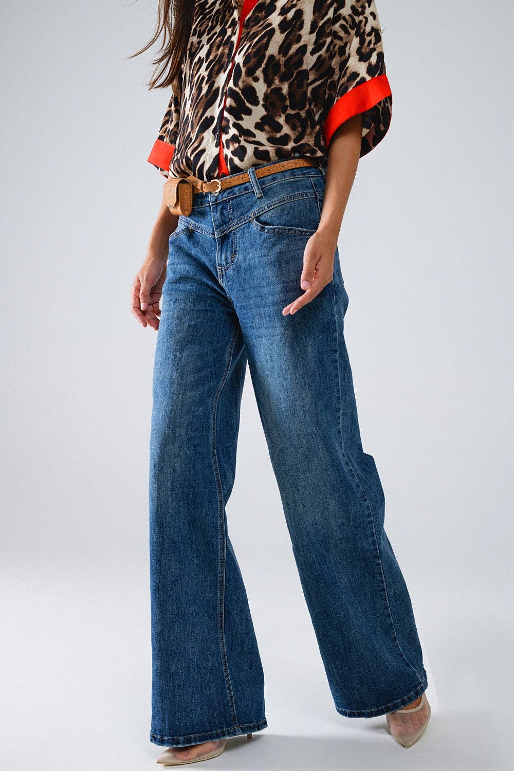 Blaue Flare-Jeans