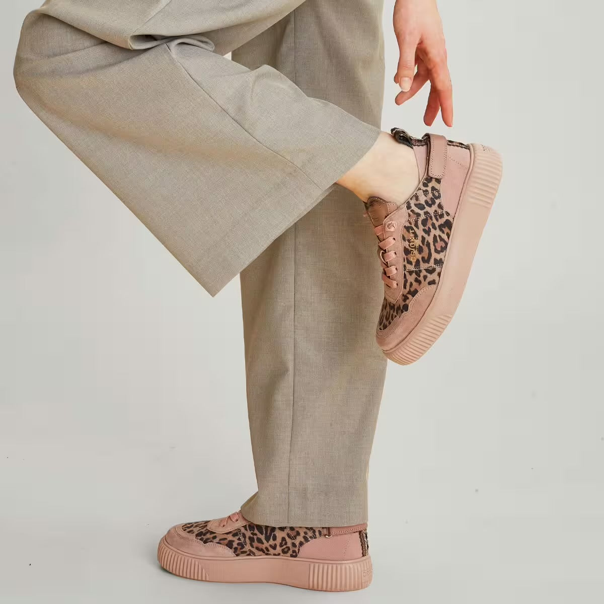 CRICKIT Paria Leo Beige