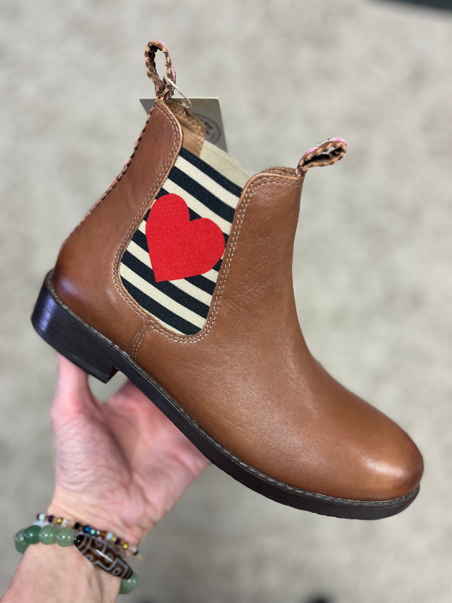 Crickit Julia Goldbraun