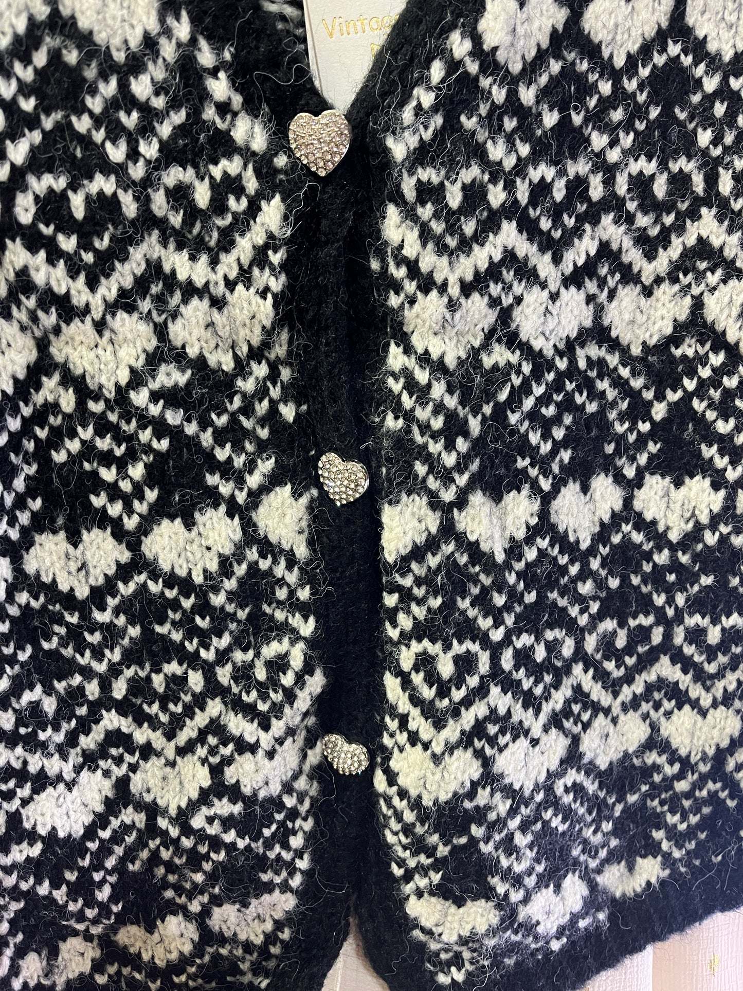 Weste mit Herzknöpfen