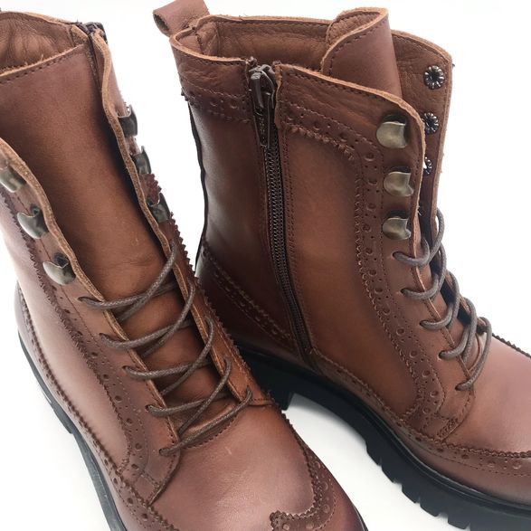 The Schuh Effekt Boots Braun