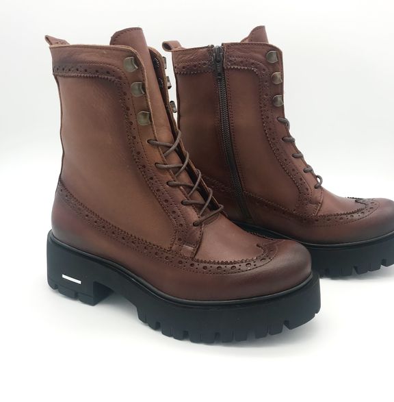 The Schuh Effekt Boots Braun