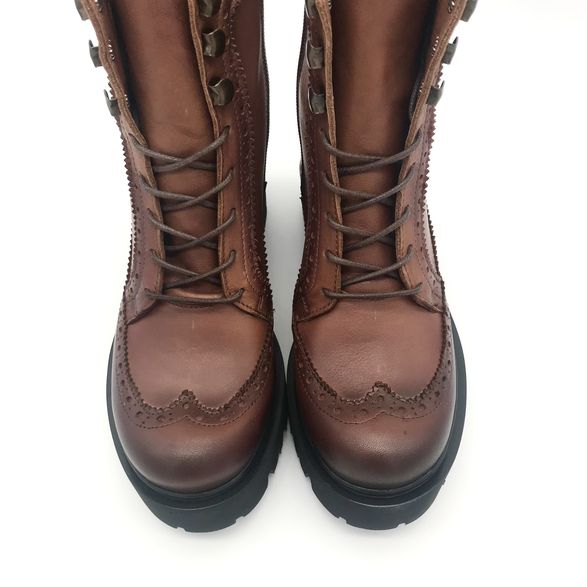The Schuh Effekt Boots Braun