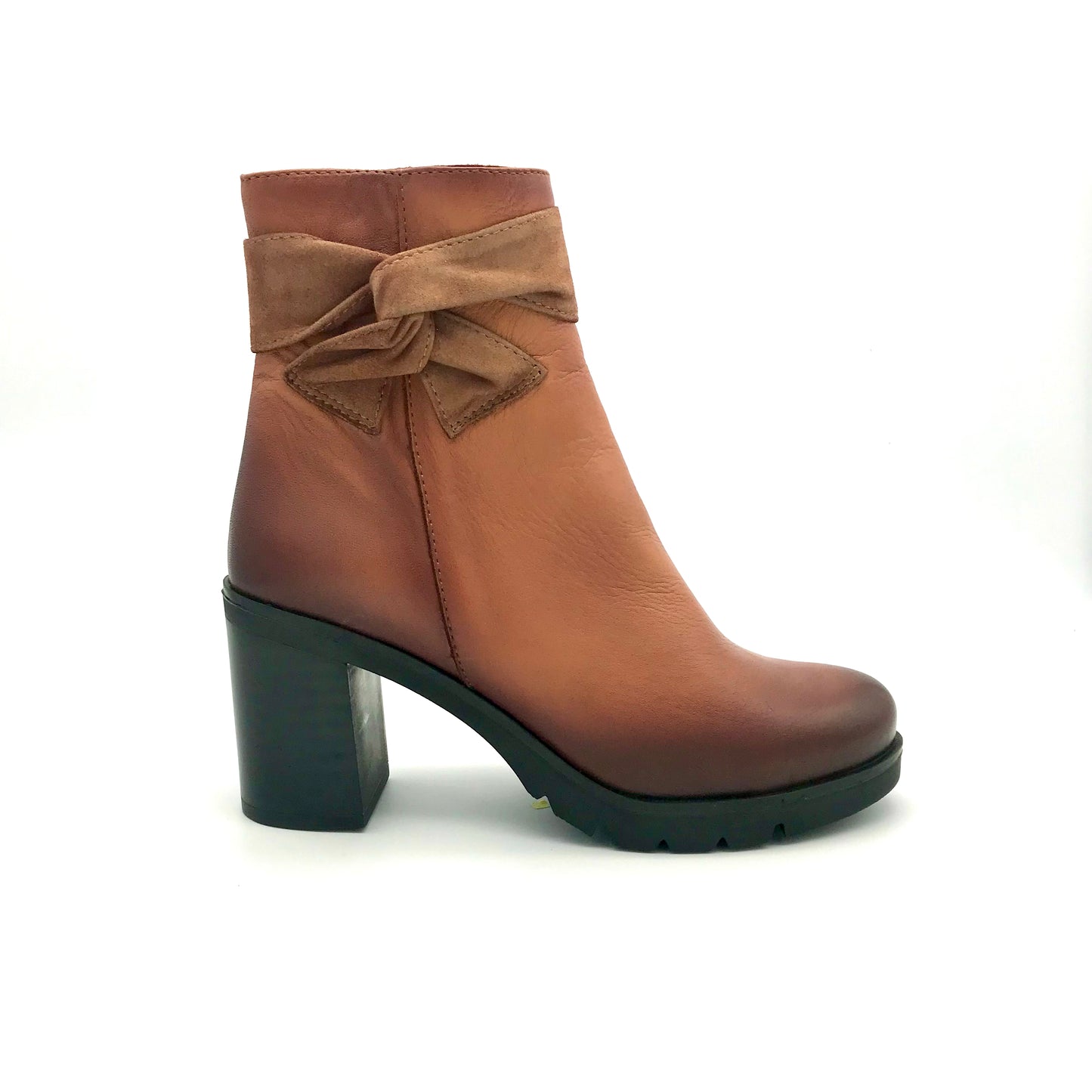 The Schuh Effekt Damen Stiefelette Cognac Leder