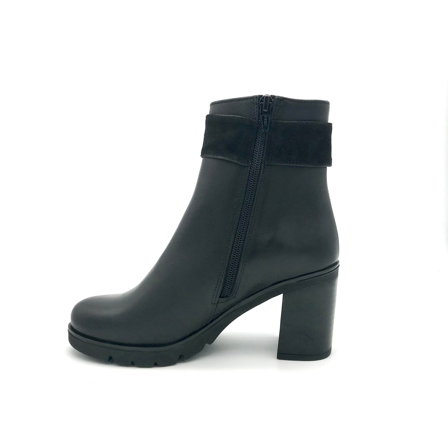 The Schuh Effekt Damen Stiefelette Schwarz Leder