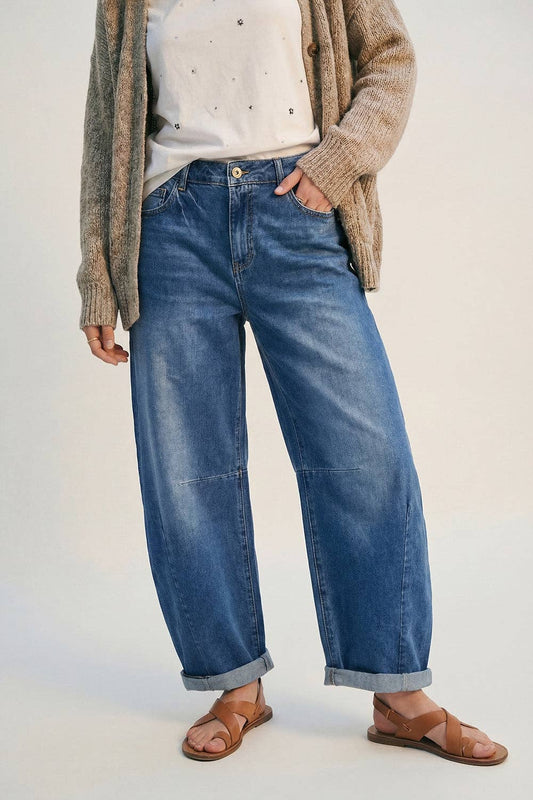 Barrel-Jeans mit mittlerer Waschung