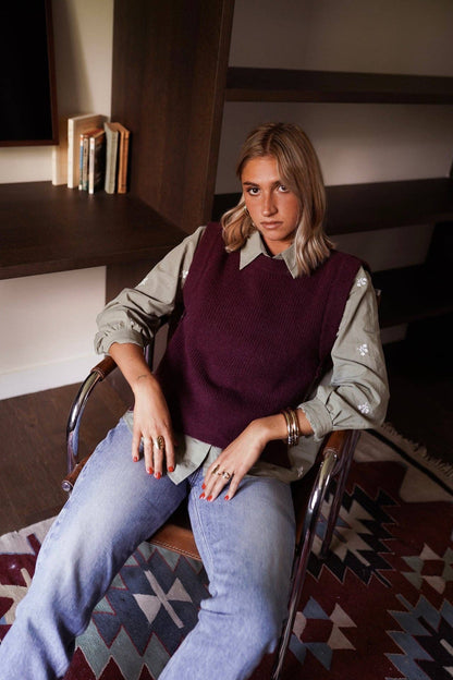 In April 1986 Pullover Lyzbet Bordeaux