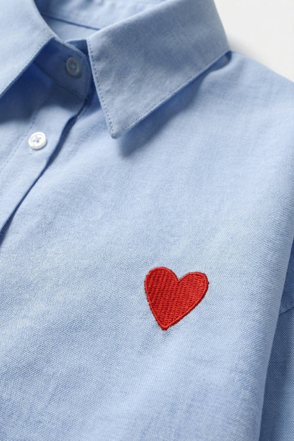 Blaues Oxford-Baumwollhemd