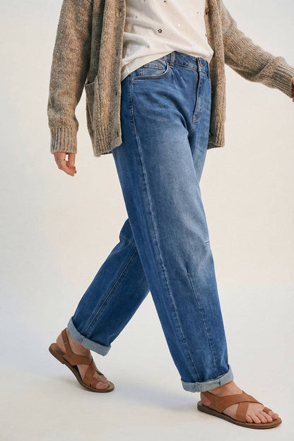 Barrel-Jeans mit mittlerer Waschung
