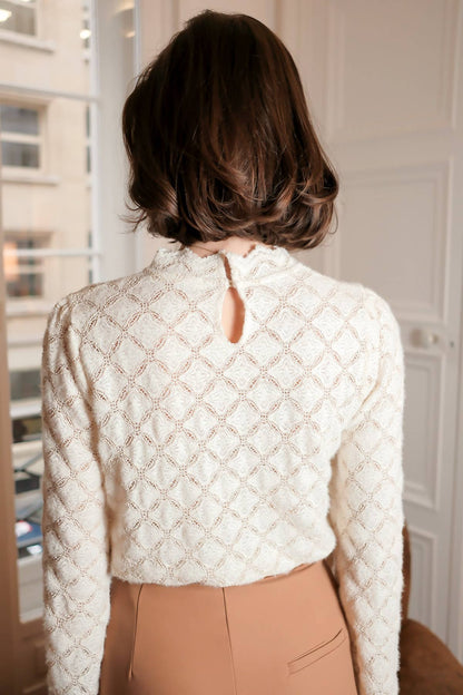 Bluse mit geometrischer Struktur