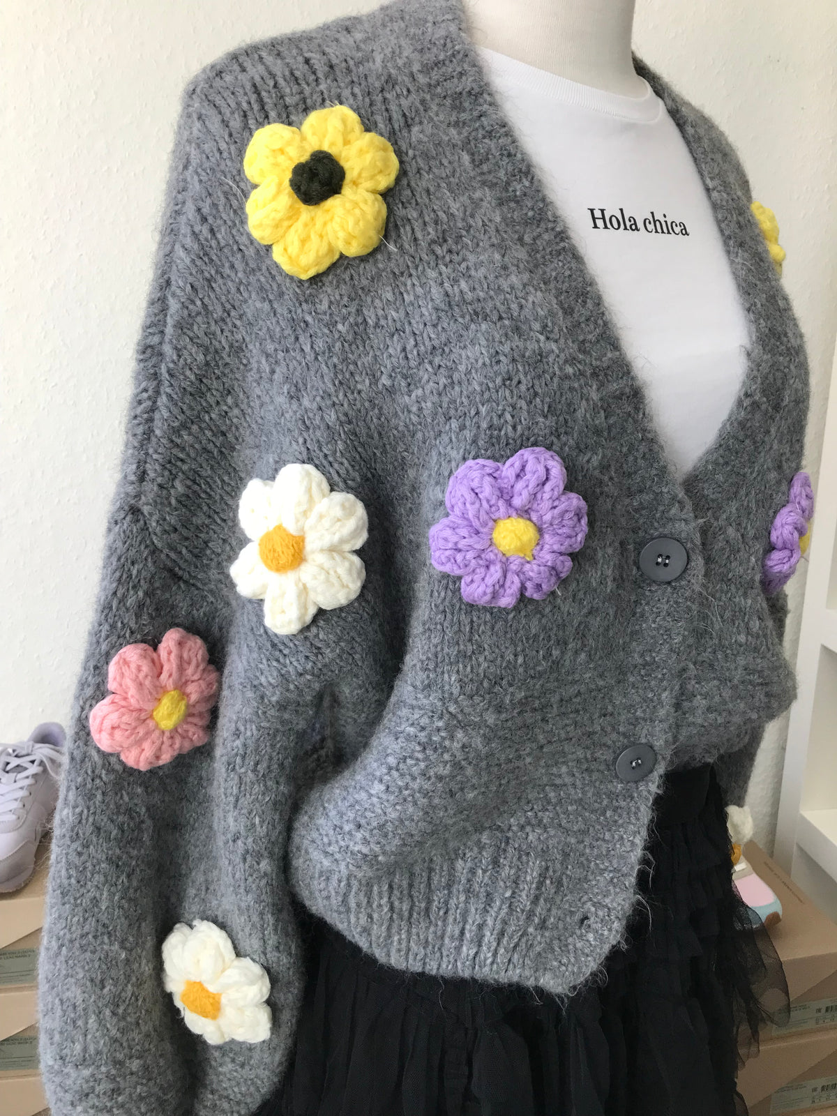 Strickjacke Daisy mit Blumen