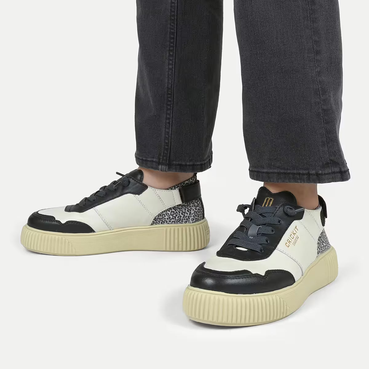 CRICKIT Paria Schwarz Leo