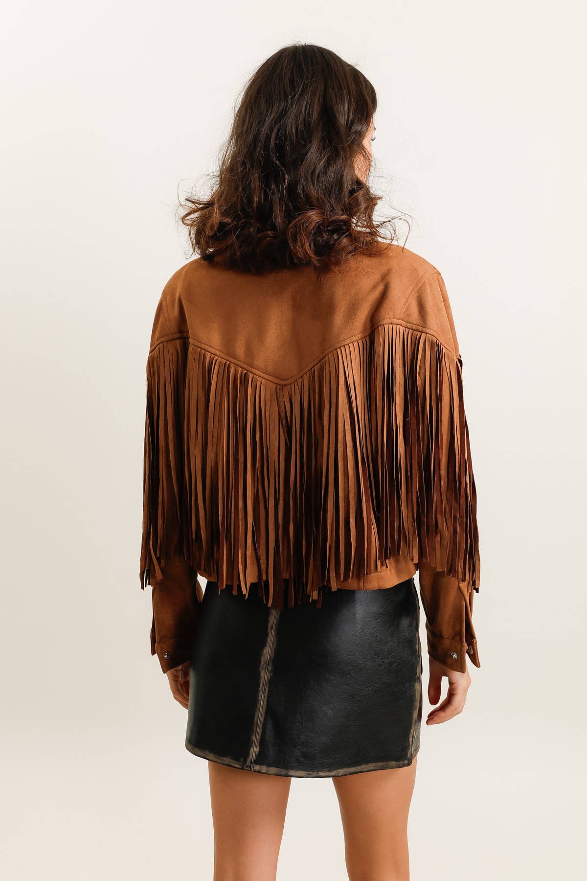 Damenjacke in Wildlederoptik mit Fransen im Western-Stil - 5956: Camel / 6 Pieces: 3S 2M 1L