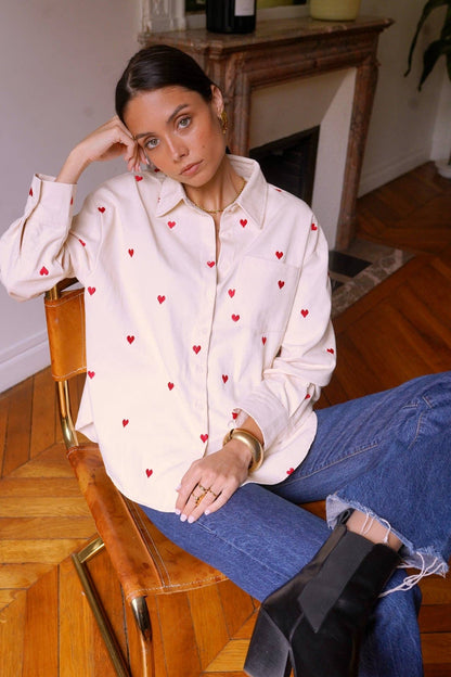 In April 1986 Daisy Hemd Weiß