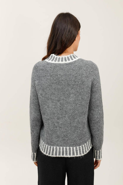 Daphnea Pullover Grau