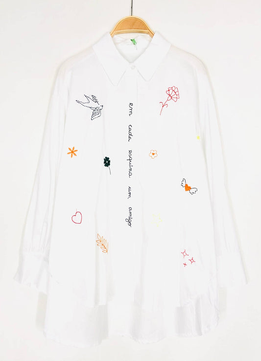 Bluse mit Verzierung