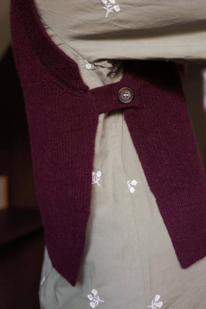 In April 1986 Pullover Lyzbet Bordeaux