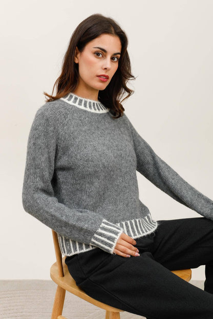 Daphnea Pullover Grau